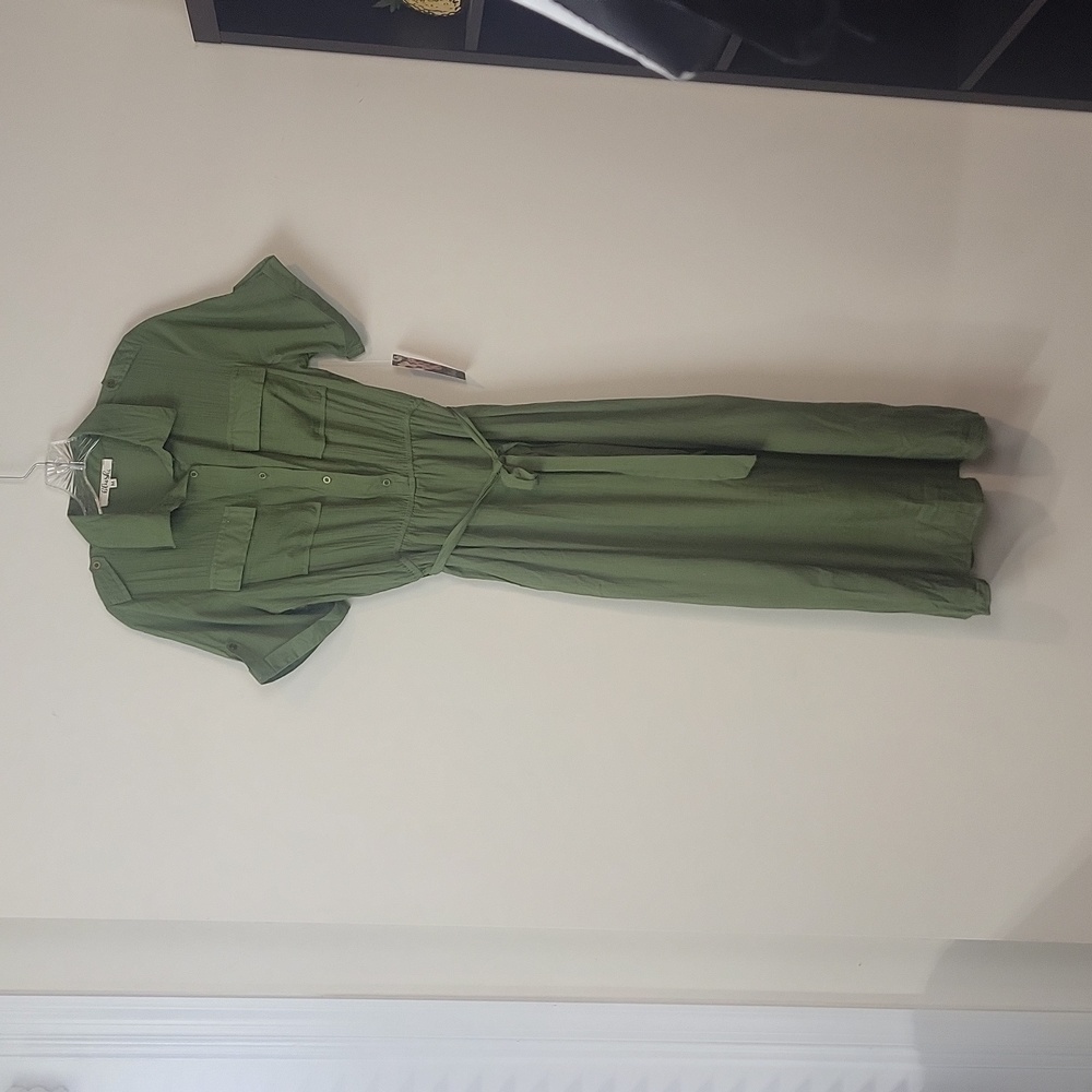 HINT of BLUSH Army Green Rayon Blend Belted Utility Dress